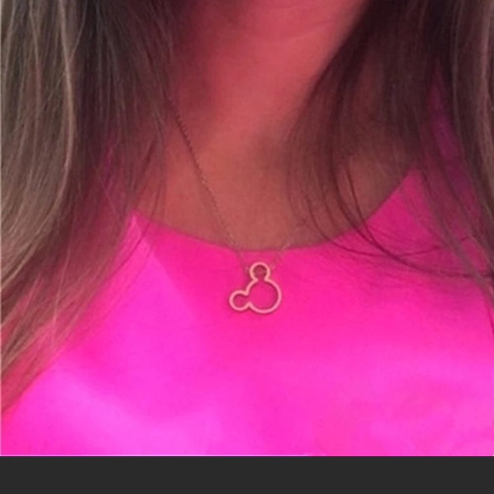 🦞 Mickey Mouse Necklace - Picture 3 of 4